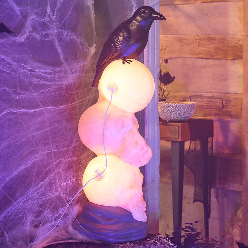 Cracker Barrel 3' Foot Skull Stack with Raven Blow Mold