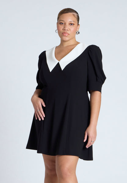 ELOQUII Contrast Collar Mini Dress - Black Onyx