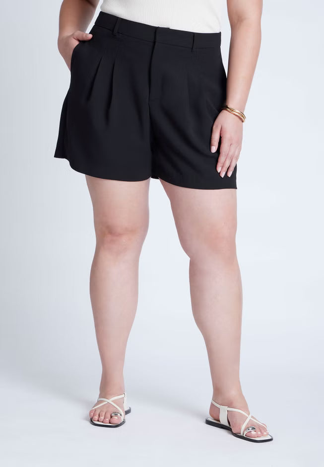 ELOQUII The Fluid Crepe Short - Black Onyx