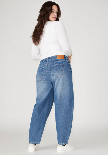 ELOQUII The Barrel Leg Jean - Medium Wash Denim