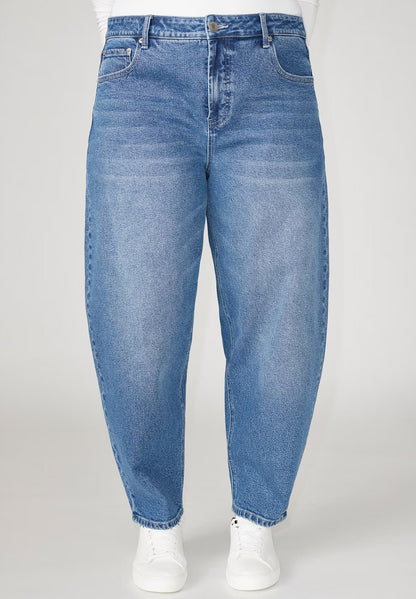 ELOQUII The Barrel Leg Jean - Medium Wash Denim