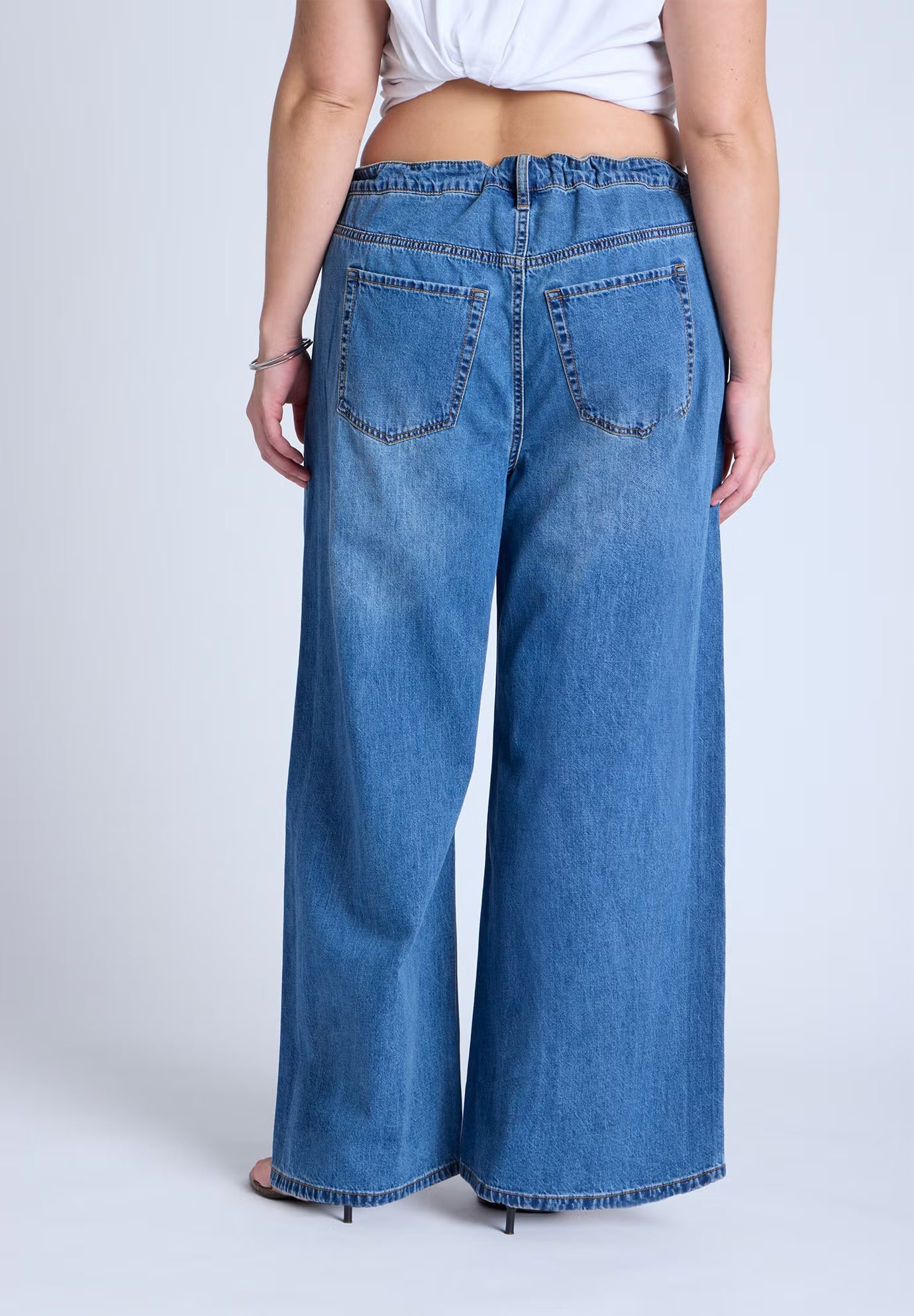 ELOQUII Loose Drawstring Waist Jean - Medium Wash