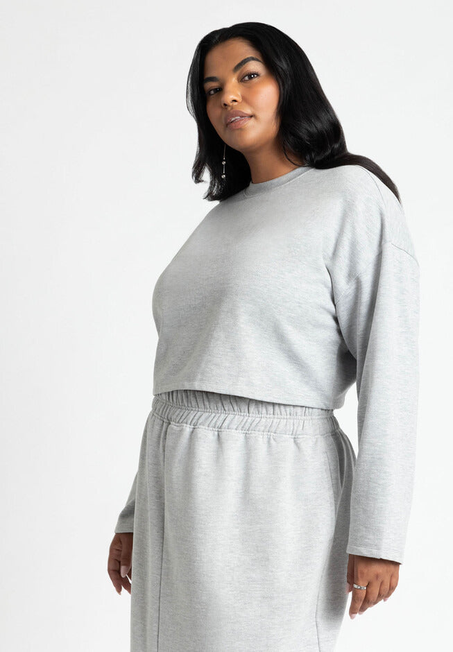 ELOQUII Women's Oversized Cropped Sweater
