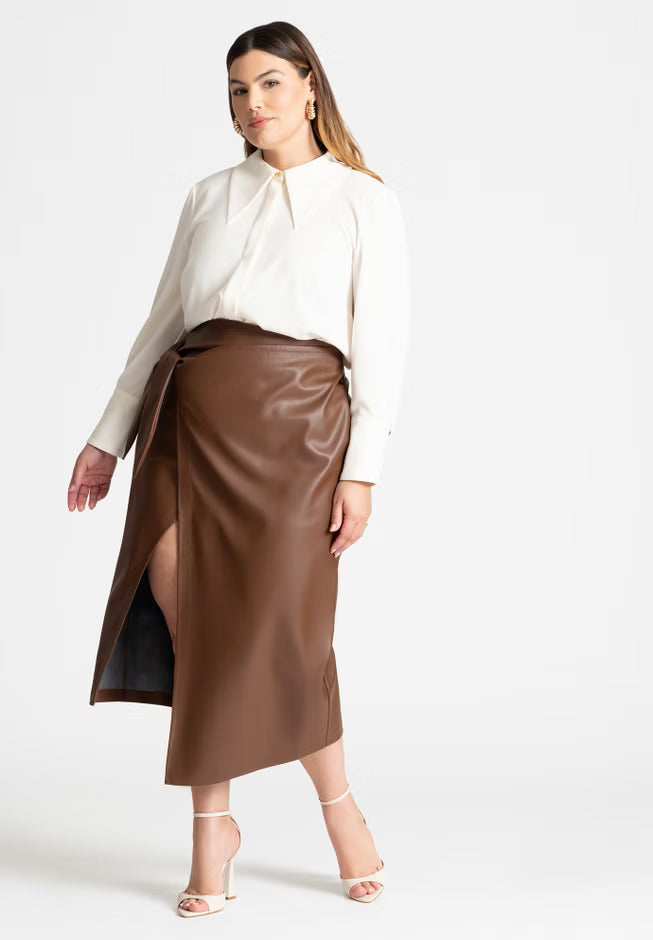 ELOQUII Pointed Collar Button Up Shirt - Tofu