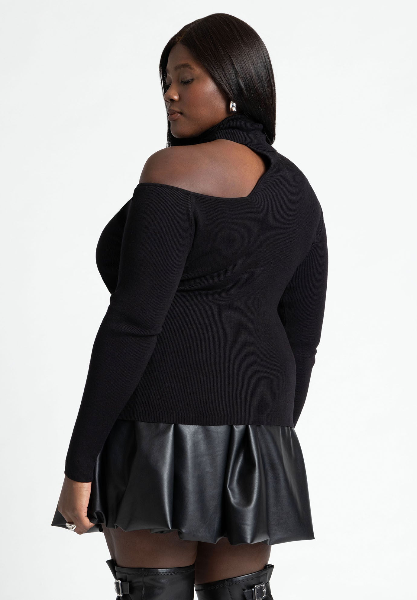 ELOQUII Women's Shoulder Cutout Sweater