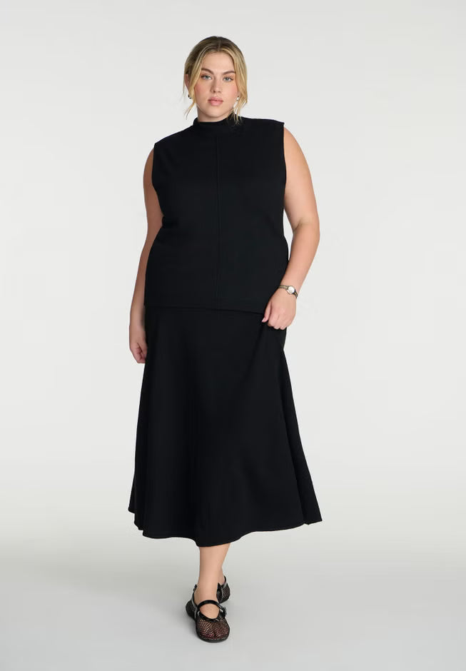 ELOQUII Turtleneck Sleeveless Sweater - Black Onyx