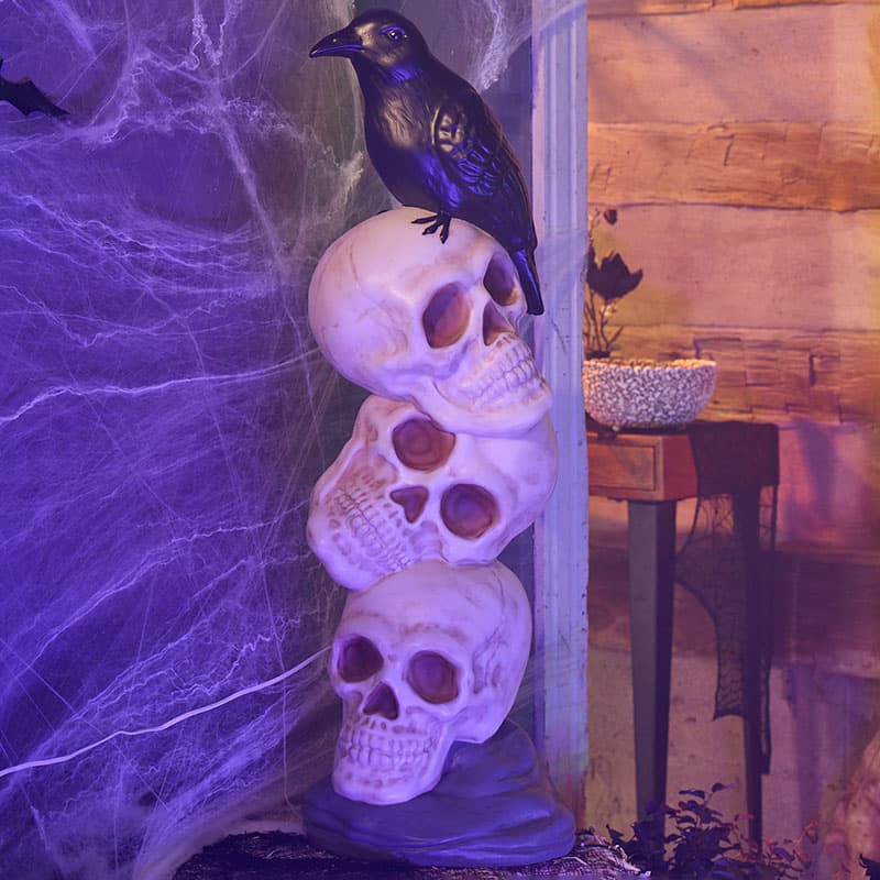 Cracker Barrel 3' Foot Skull Stack with Raven Blow Mold
