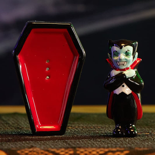 Cracker Barrel Vampire Salt and Pepper Set