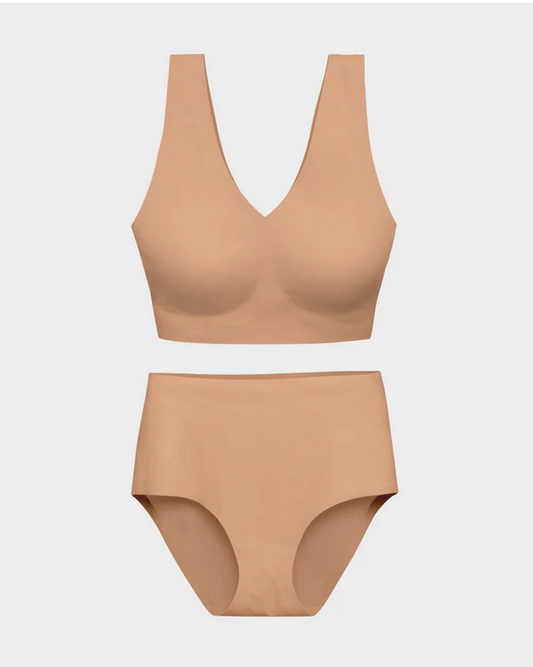 EBY Wireless Bralette - Seamless wireless & High Waisted set in Sunkissed