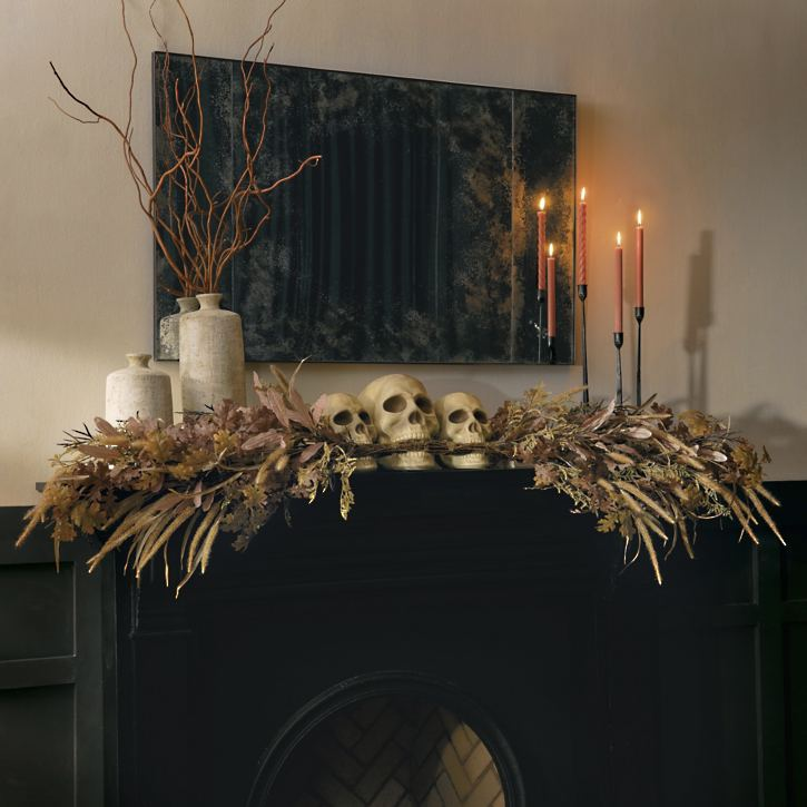 Grandin Road Earthly Thrill Skull Mantelpiece
