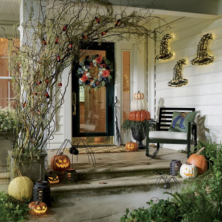 Grandin Road Ghoulish Mix Wreath, 28"