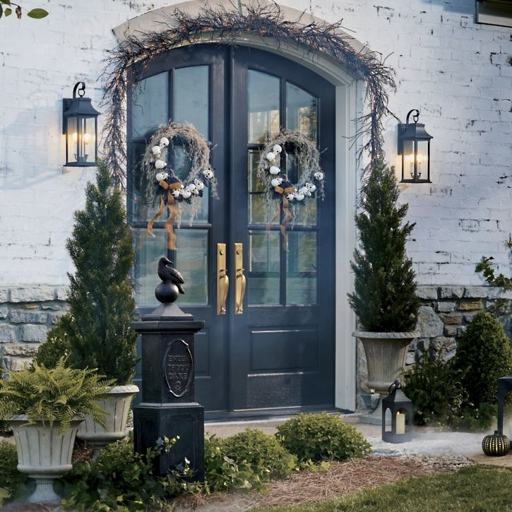 Grandin Road Salem Halloween Wreath, 22"