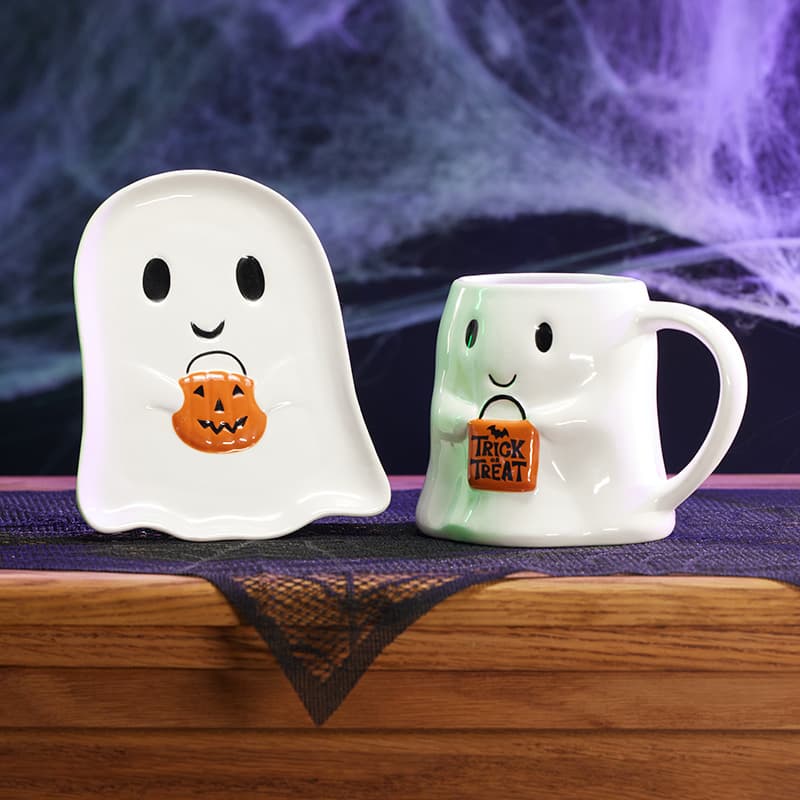 Cracker Barrel Stoneware Ghost Mug