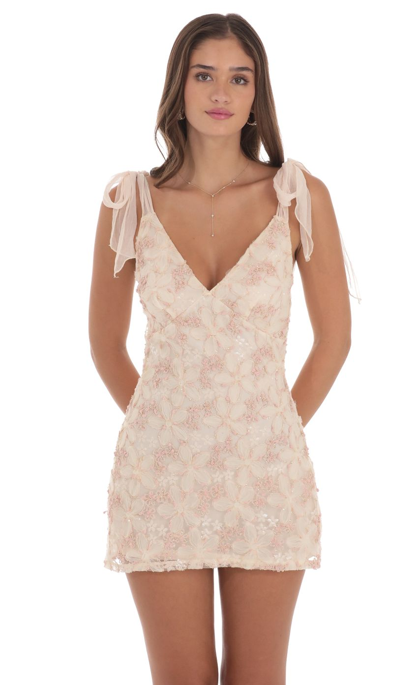 Lucy in the Sky Textured Shimmer Floral Dress in Cream
