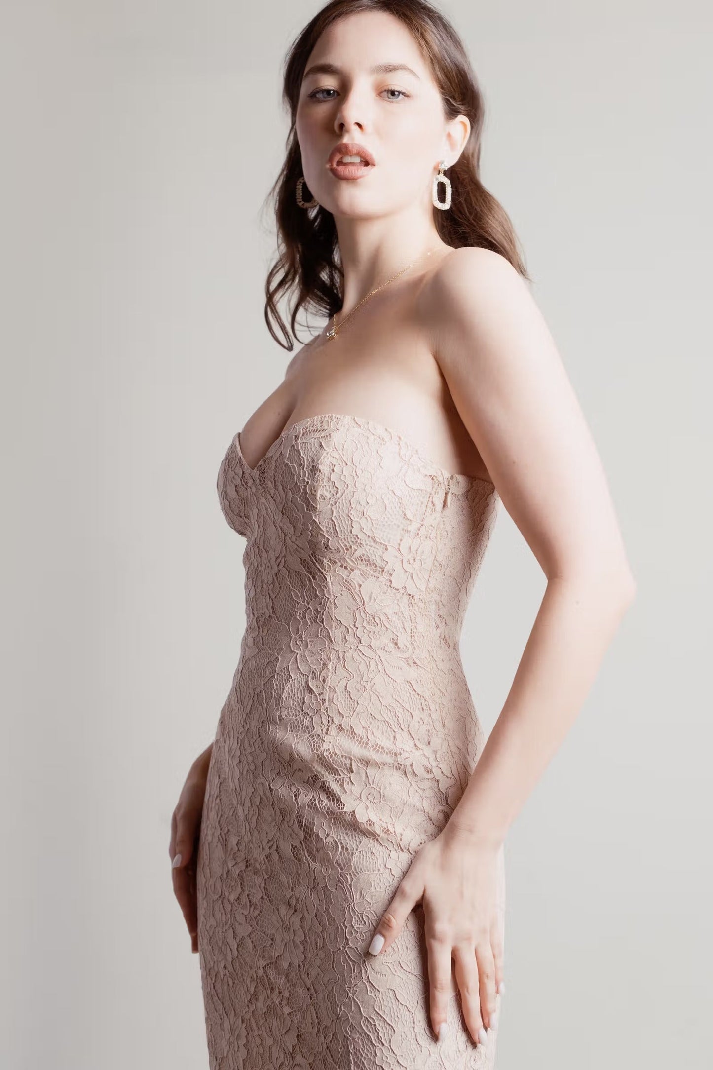 Tobi Adelyn Lace Sweetheart Maxi Dress