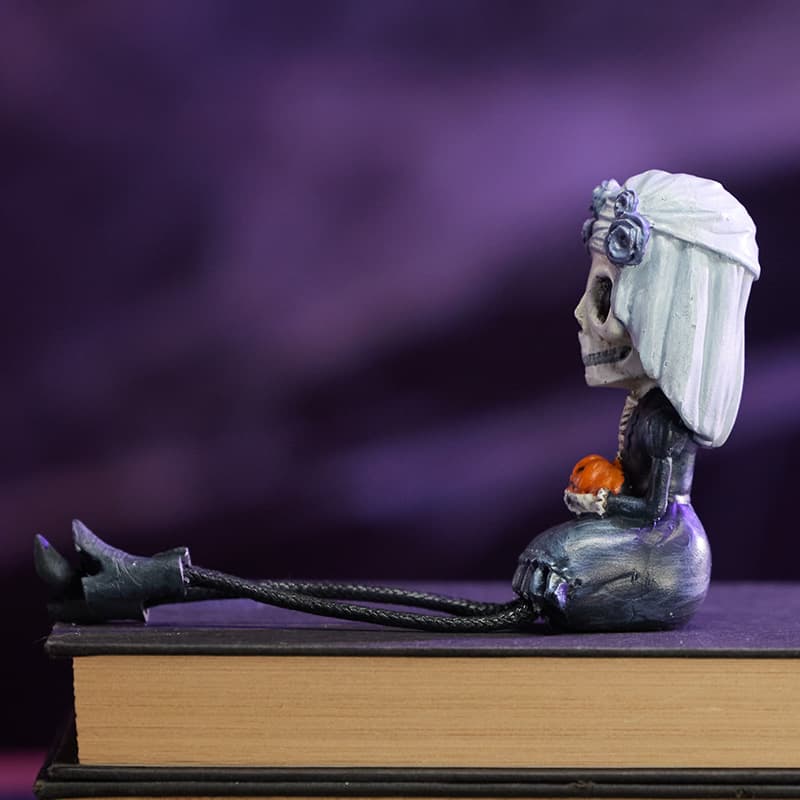Cracker Barrel Ghost Bride Sitter