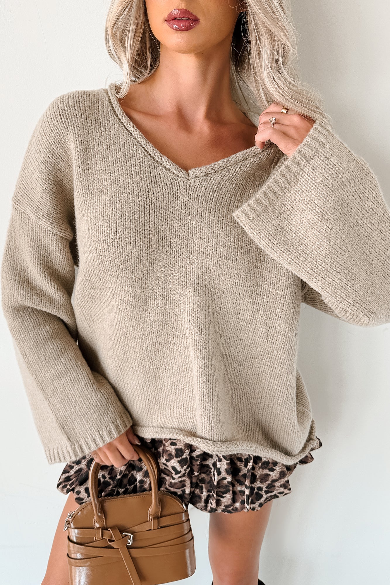 NanaMacs Coffee Talks Chunky V-Neck Sweater (Pebble)