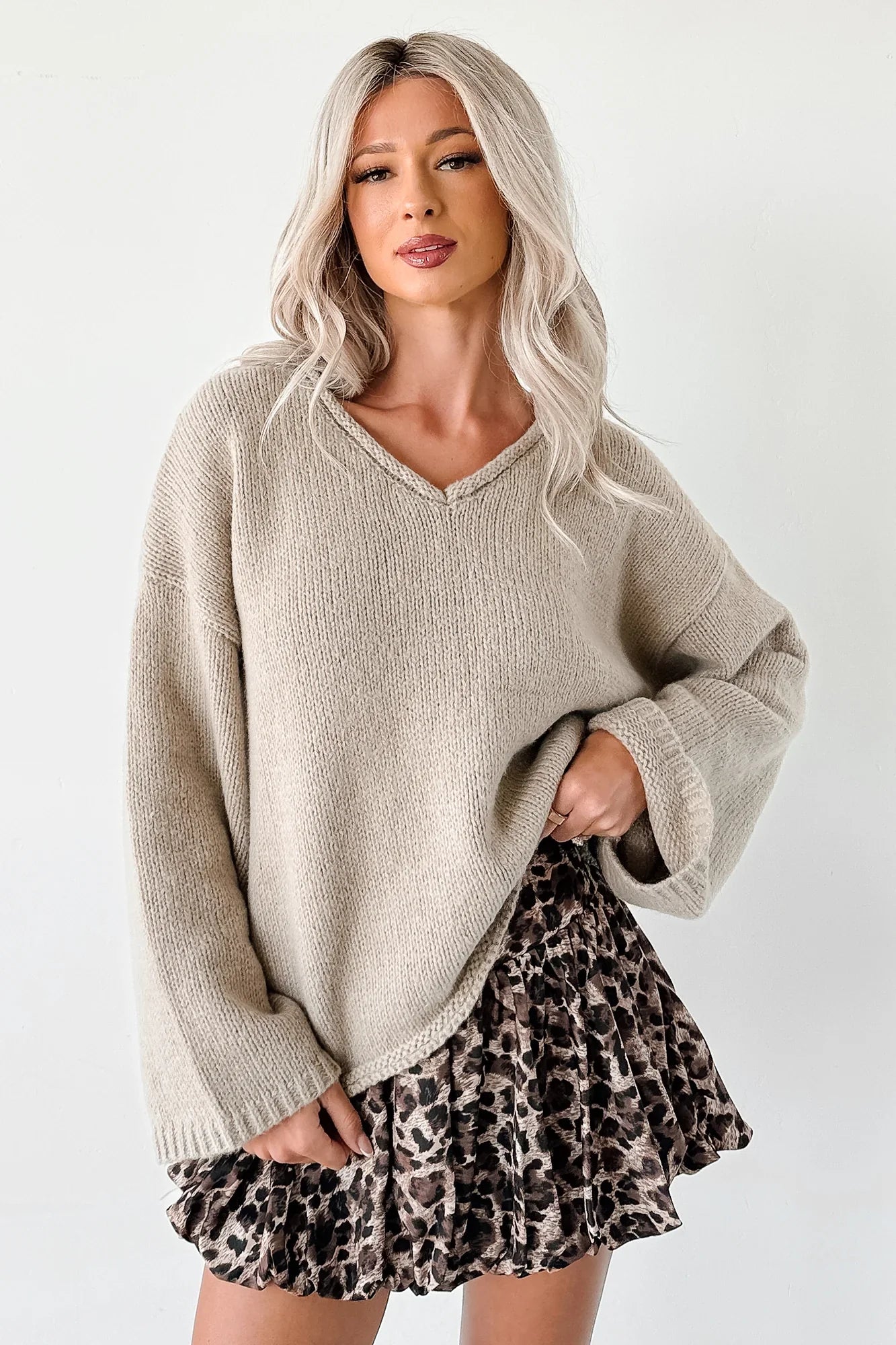 NanaMacs Coffee Talks Chunky V-Neck Sweater (Pebble)