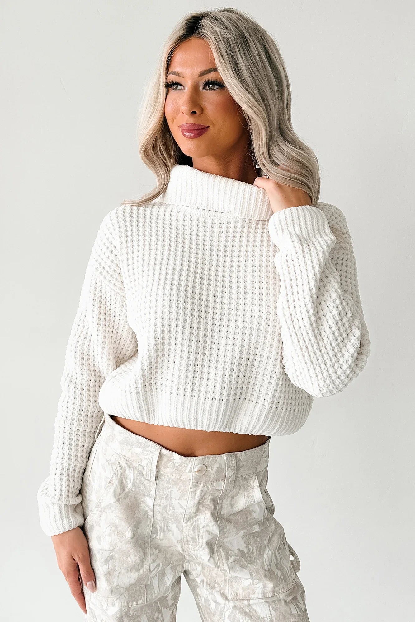 NanaMacs Snug Session Turtleneck Chenille Crop Sweater (Ivory)