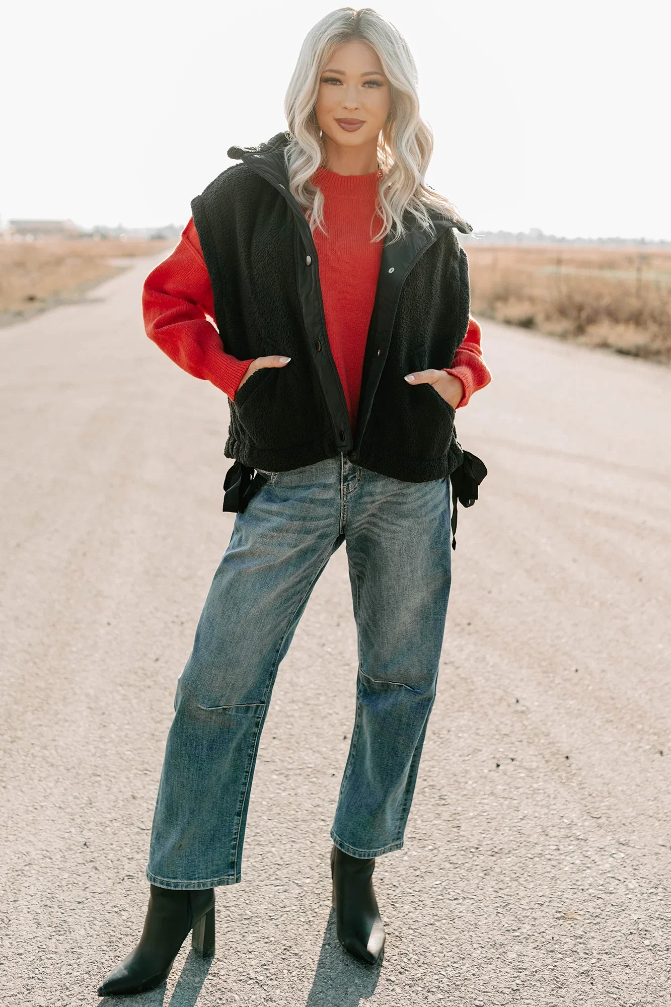 NanaMacs Dream Ahead Fleece Side Tie Vest (Black)