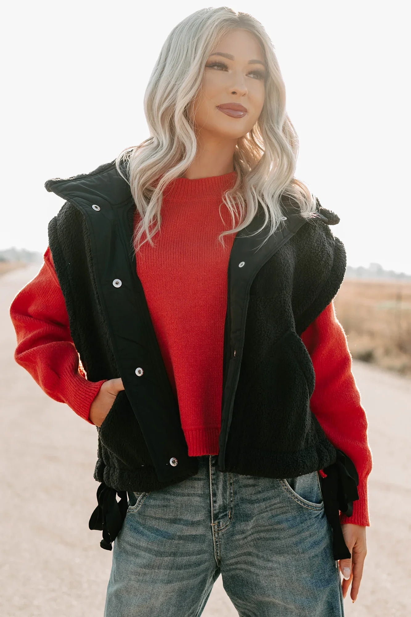 NanaMacs Dream Ahead Fleece Side Tie Vest (Black)