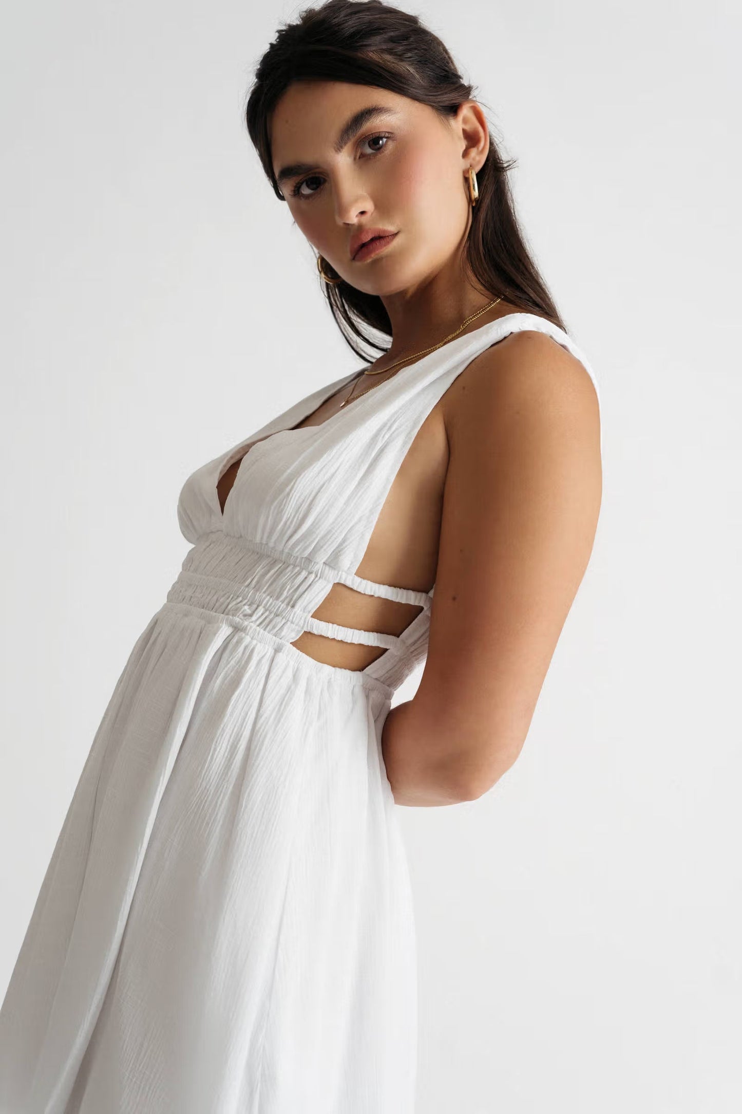 Tobi Braelyn Off White Ruched Side Cutout Skater Mini Dress x2