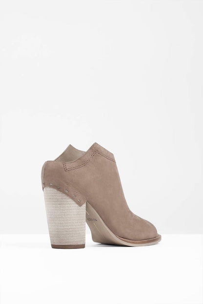 Tobi Dolce Vita Noa Peep Toe Heels - Taupe Nubuck